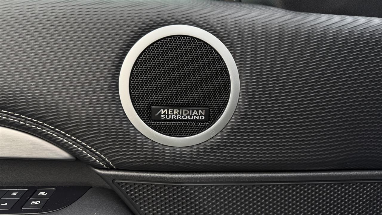 Land Rover Discovery photo 29