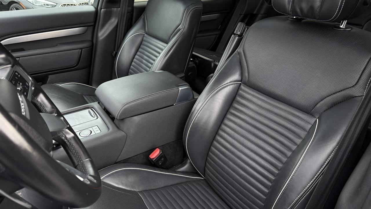 Land Rover Discovery photo 32