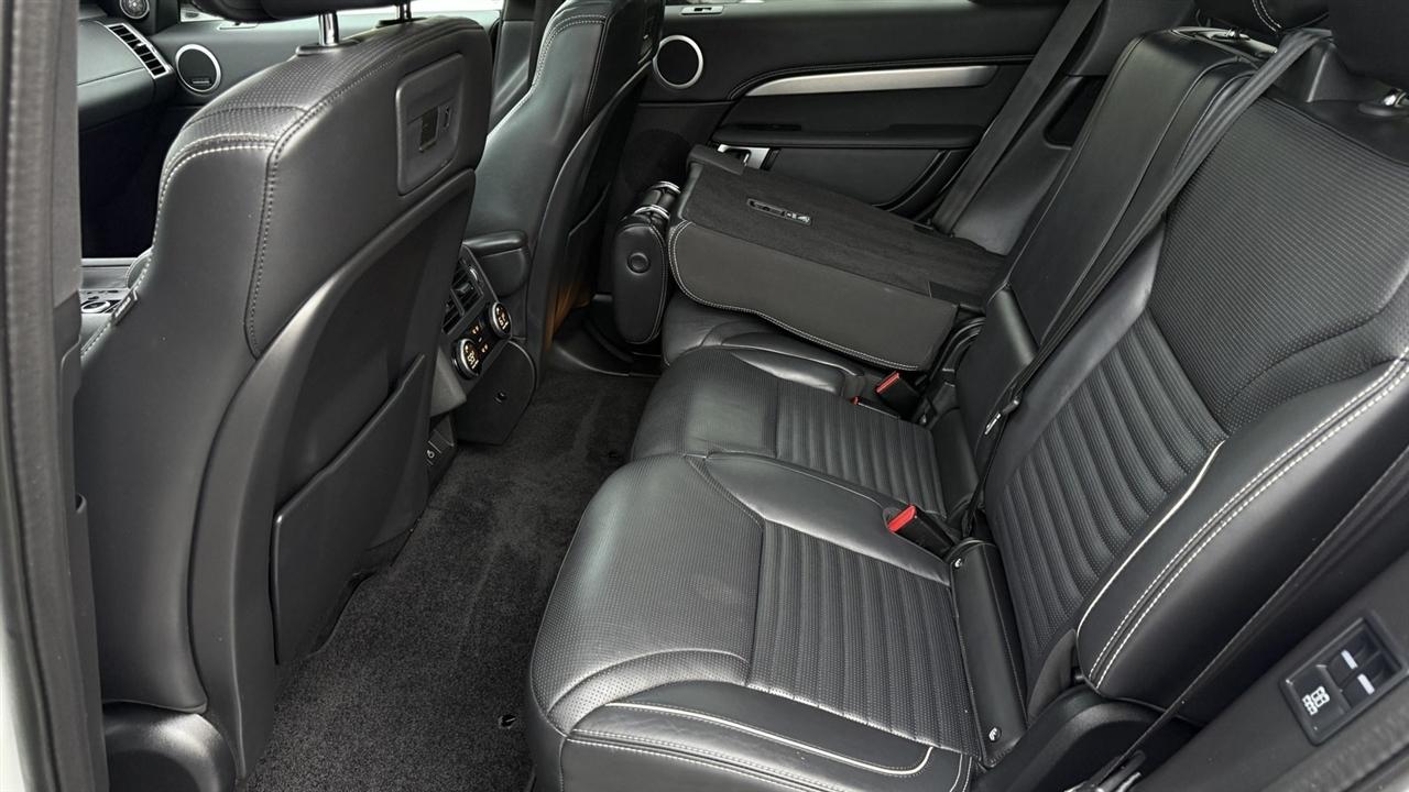 Land Rover Discovery photo 34