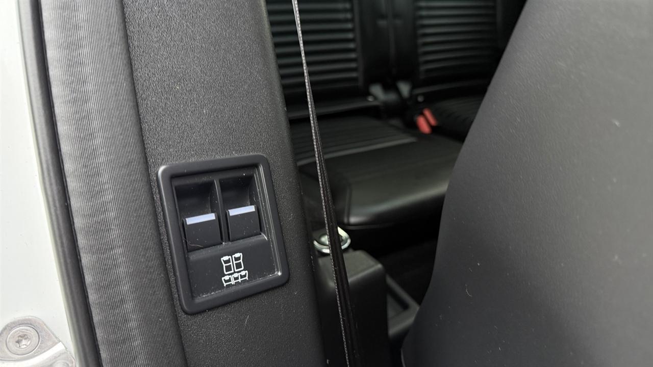 Land Rover Discovery photo 43