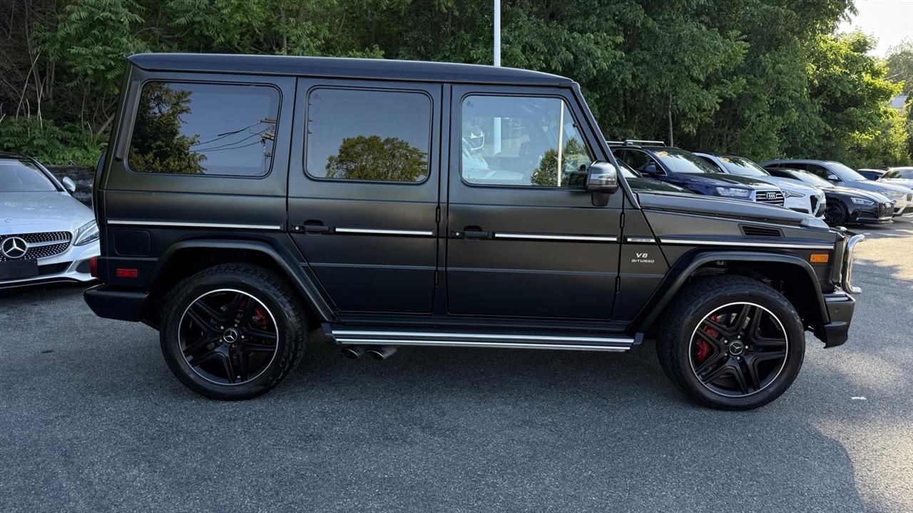Mercedes-Benz G-Class photo 22