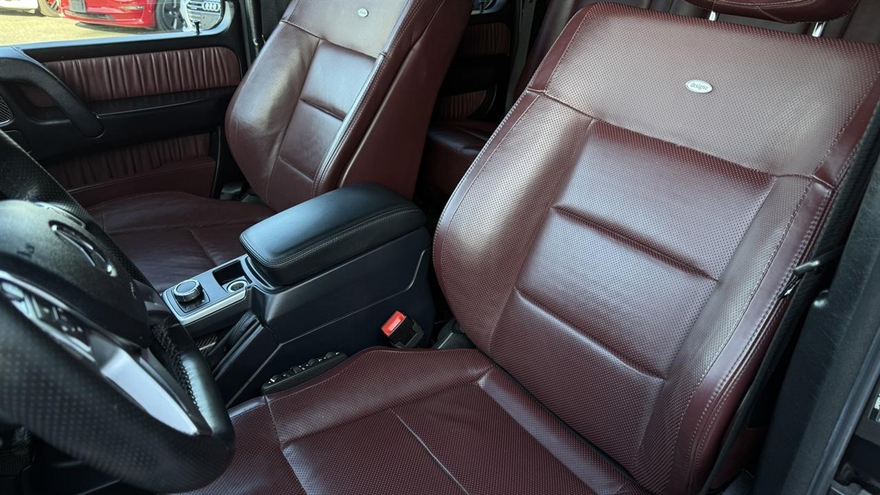 Mercedes-Benz G-Class photo 32