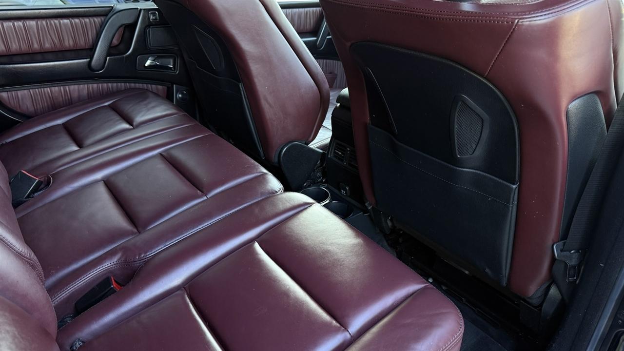 Mercedes-Benz G-Class photo 41