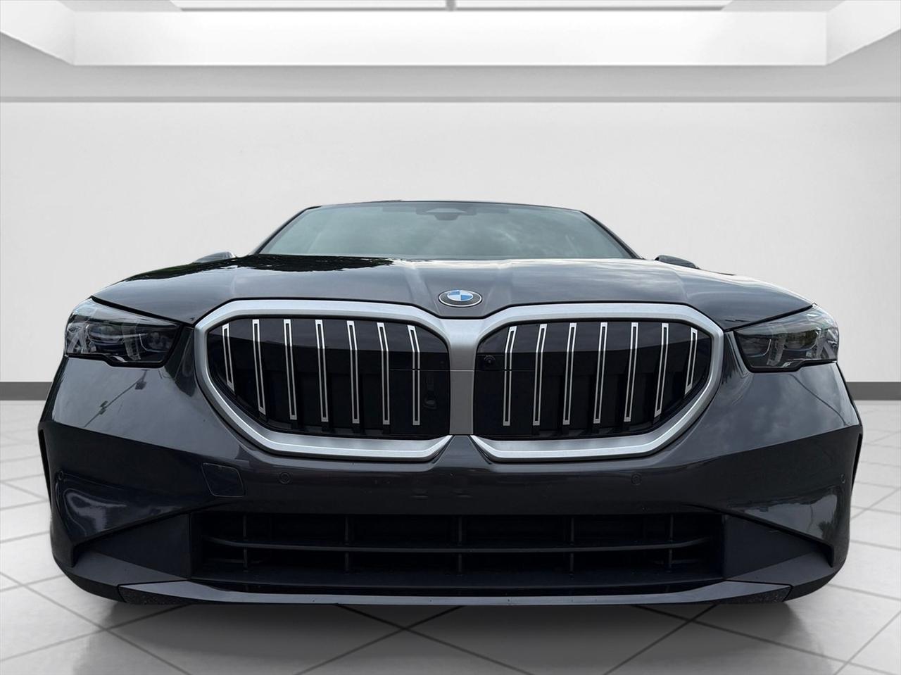 BMW 530i photo 2