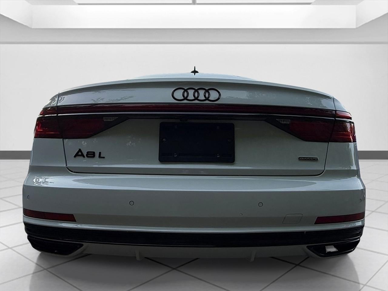 Audi A8 L photo 4