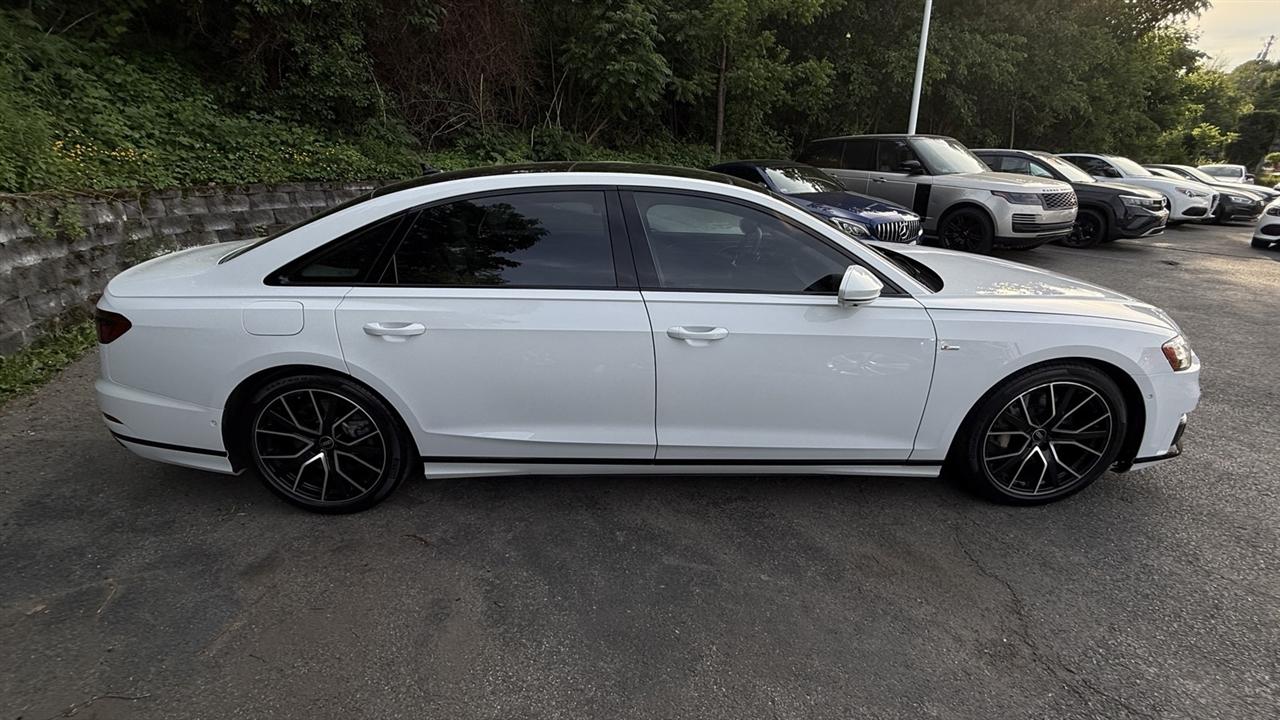Audi A8 L photo 20