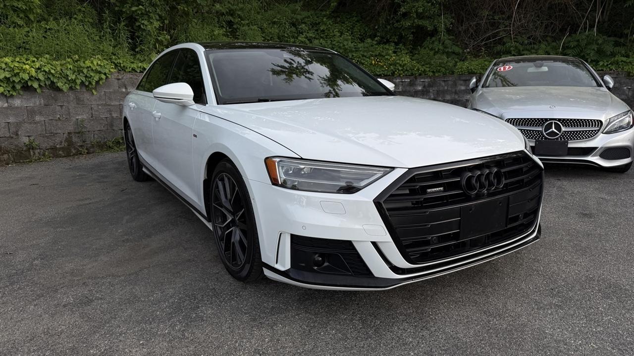 Audi A8 L photo 21