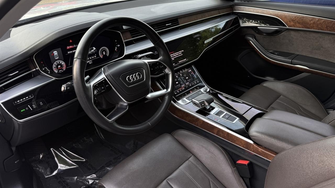 Audi A8 L photo 30