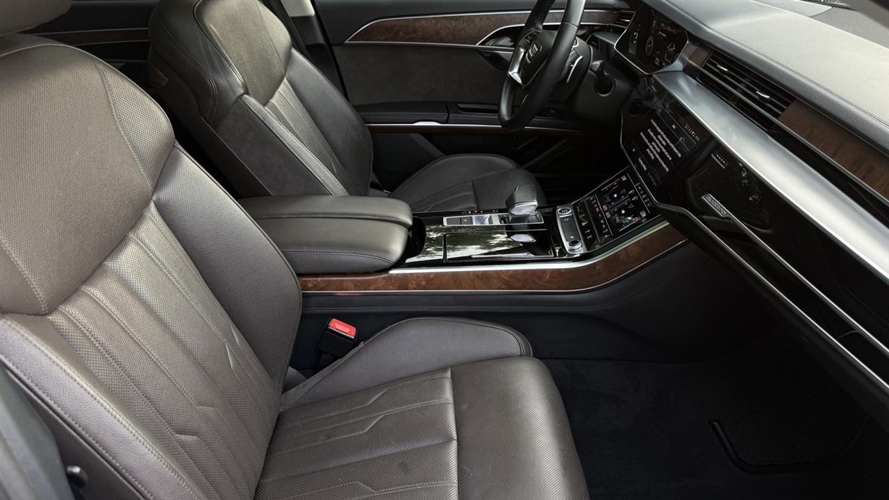 Audi A8 L photo 44