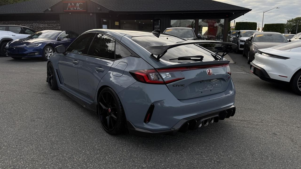 Honda Civic Type R photo 13
