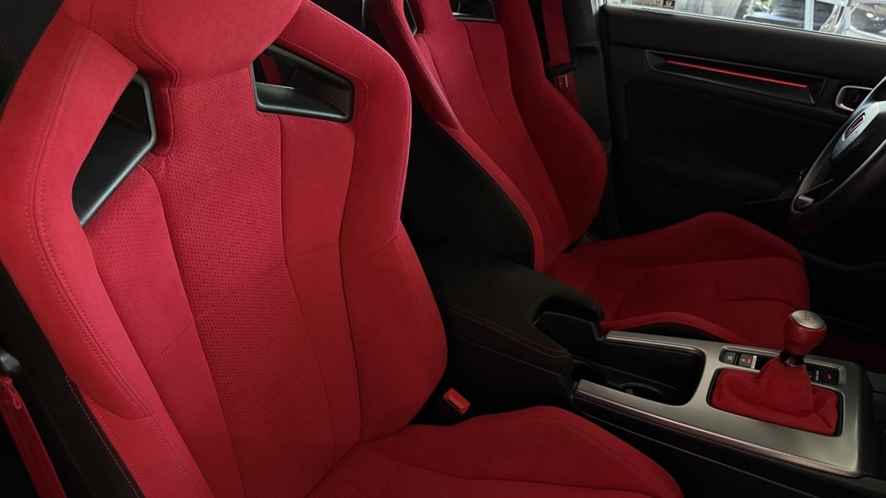 Honda Civic Type R photo 28