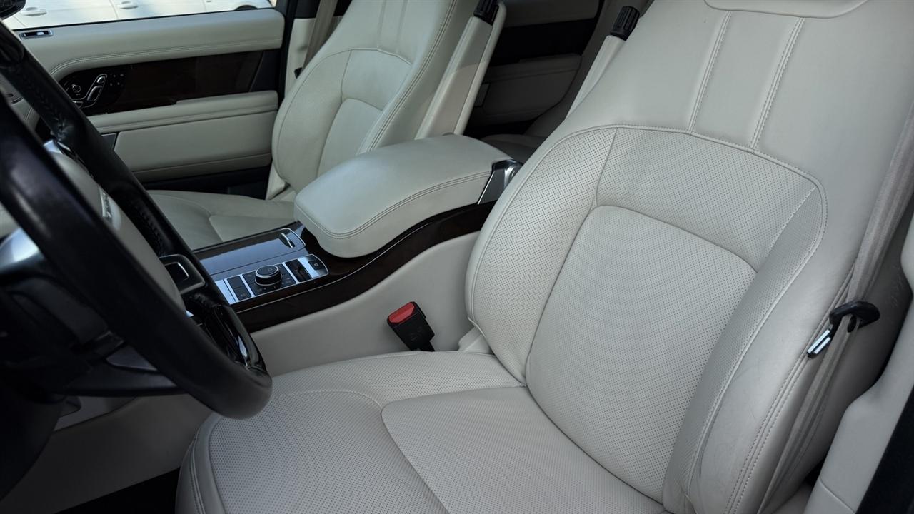 Land Rover Range Rover photo 29