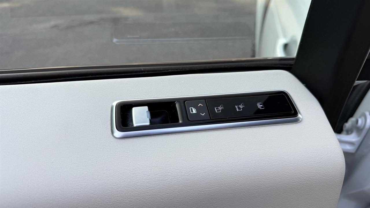Land Rover Range Rover photo 31