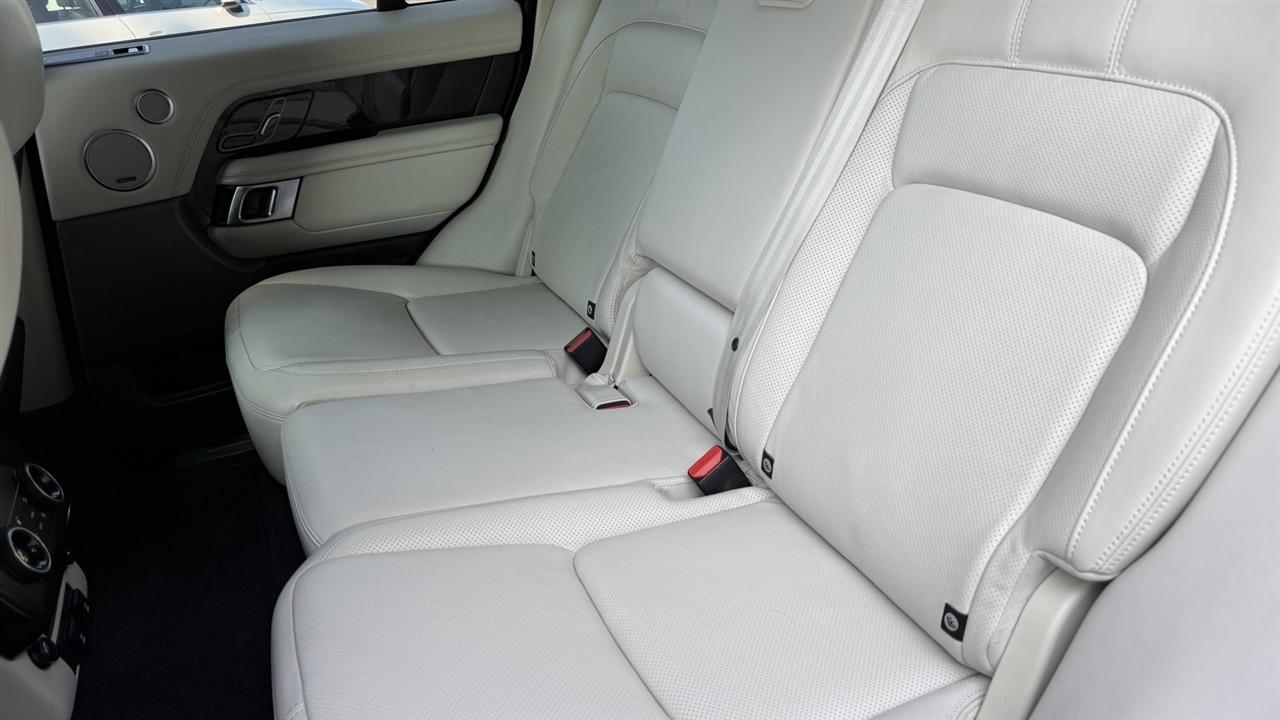 Land Rover Range Rover photo 34