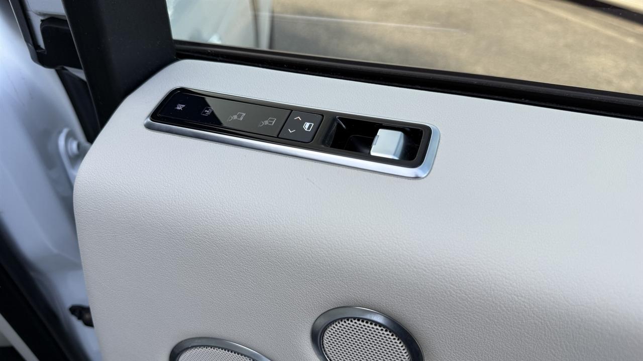 Land Rover Range Rover photo 37
