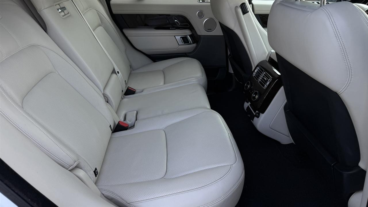 Land Rover Range Rover photo 38