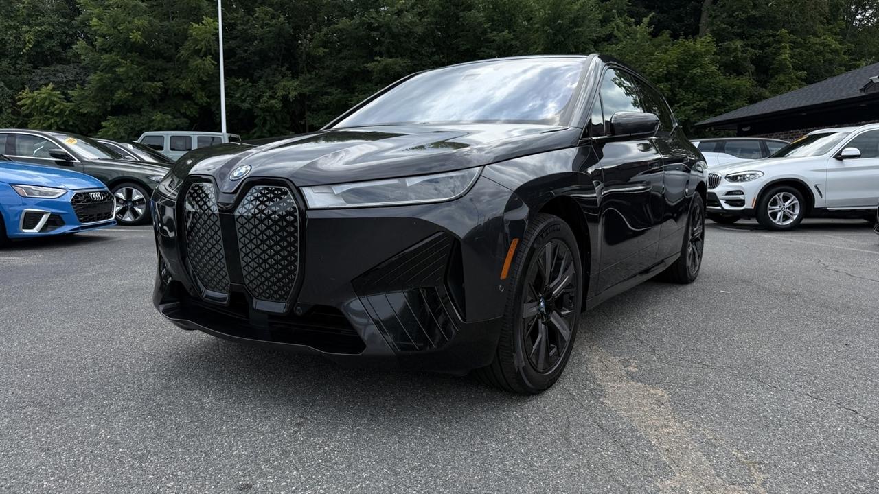 BMW iX photo 58