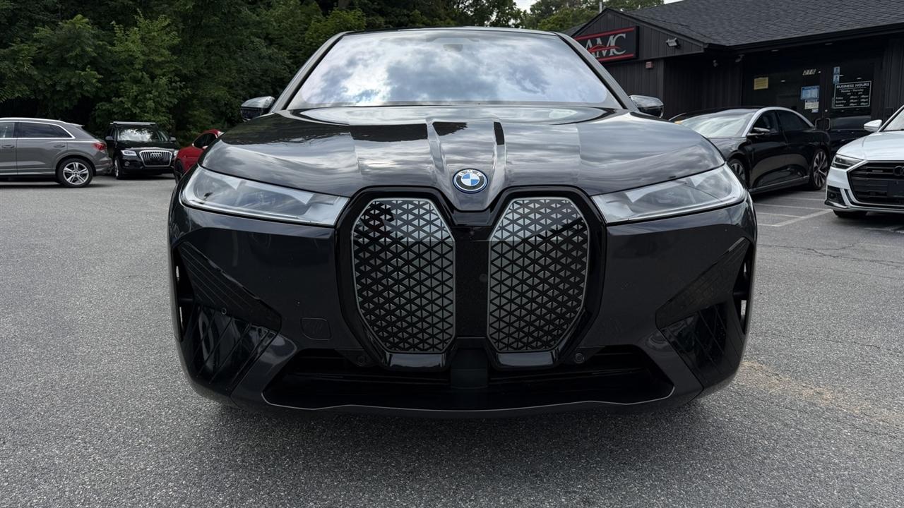 BMW iX photo 64