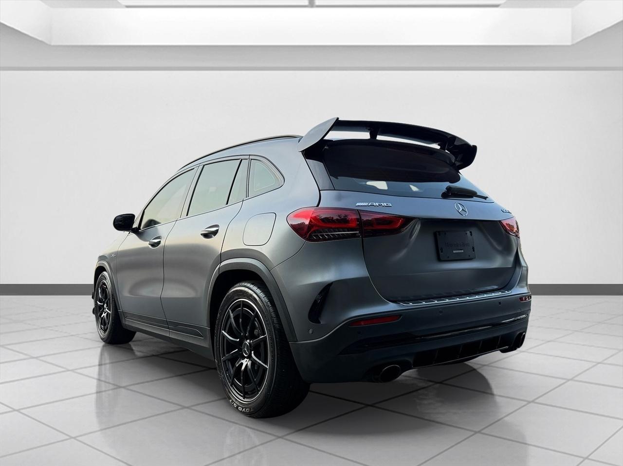 Mercedes-Benz GLA-Class photo 3