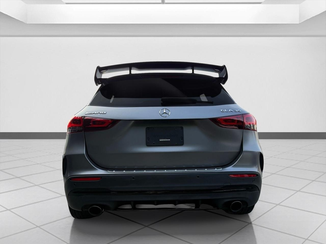 Mercedes-Benz GLA-Class photo 4