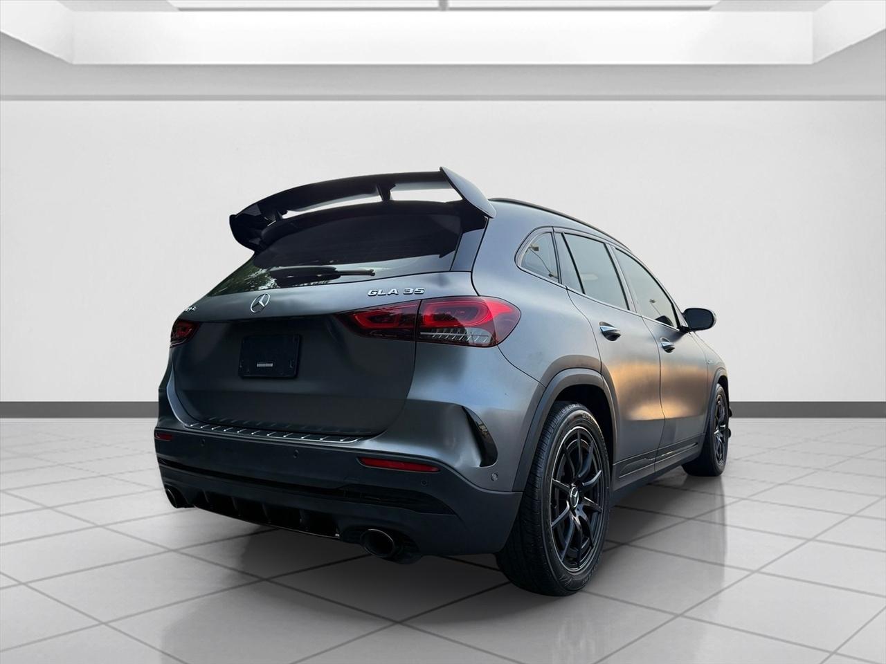 Mercedes-Benz GLA-Class photo 5