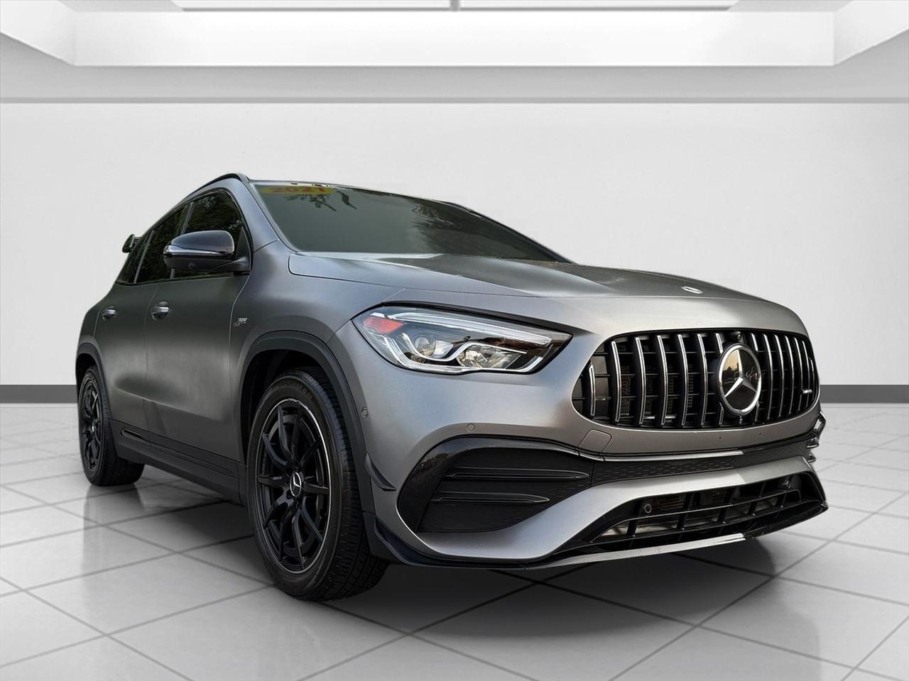 Mercedes-Benz GLA-Class photo 7