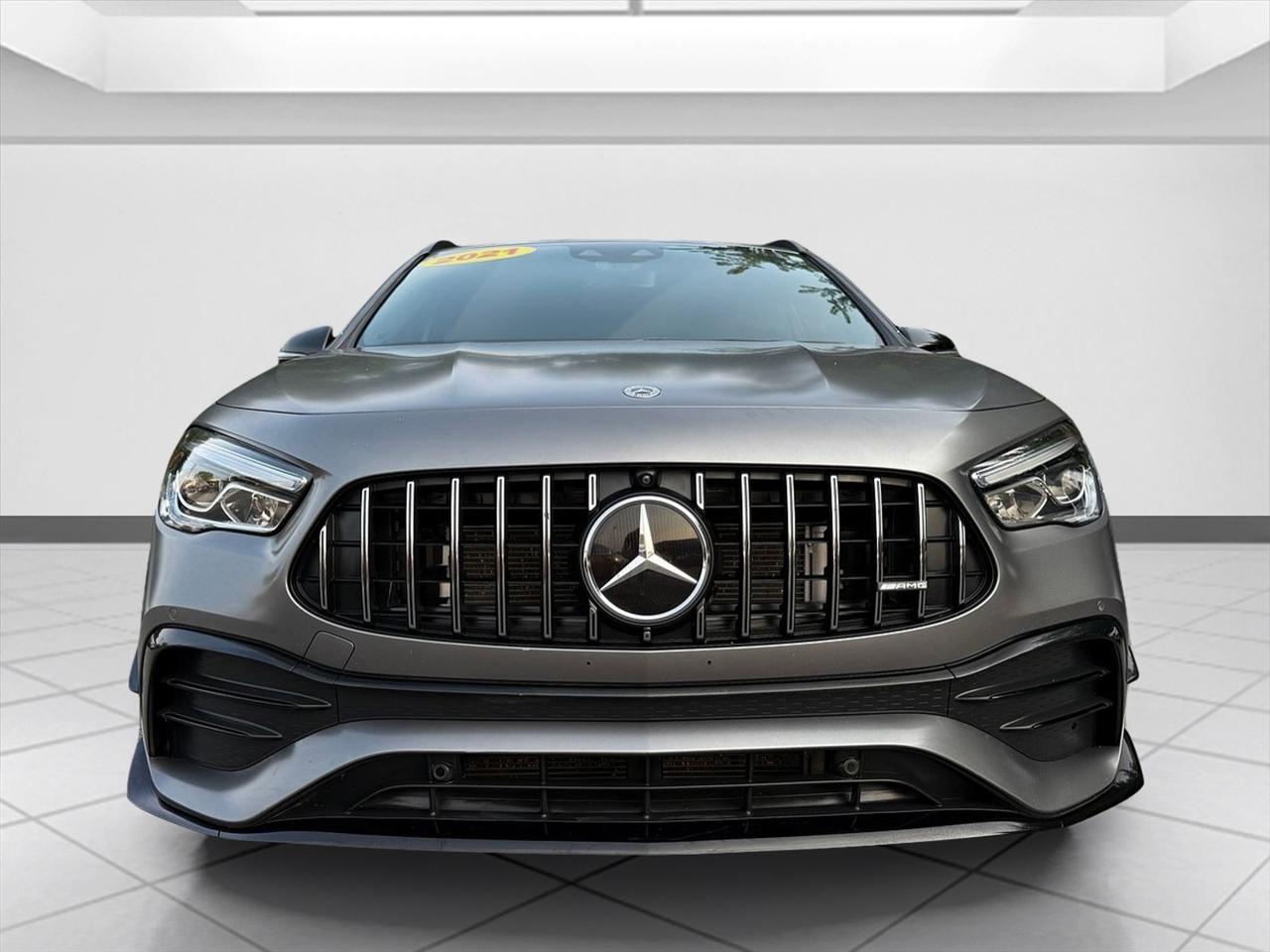 Mercedes-Benz GLA-Class photo 8