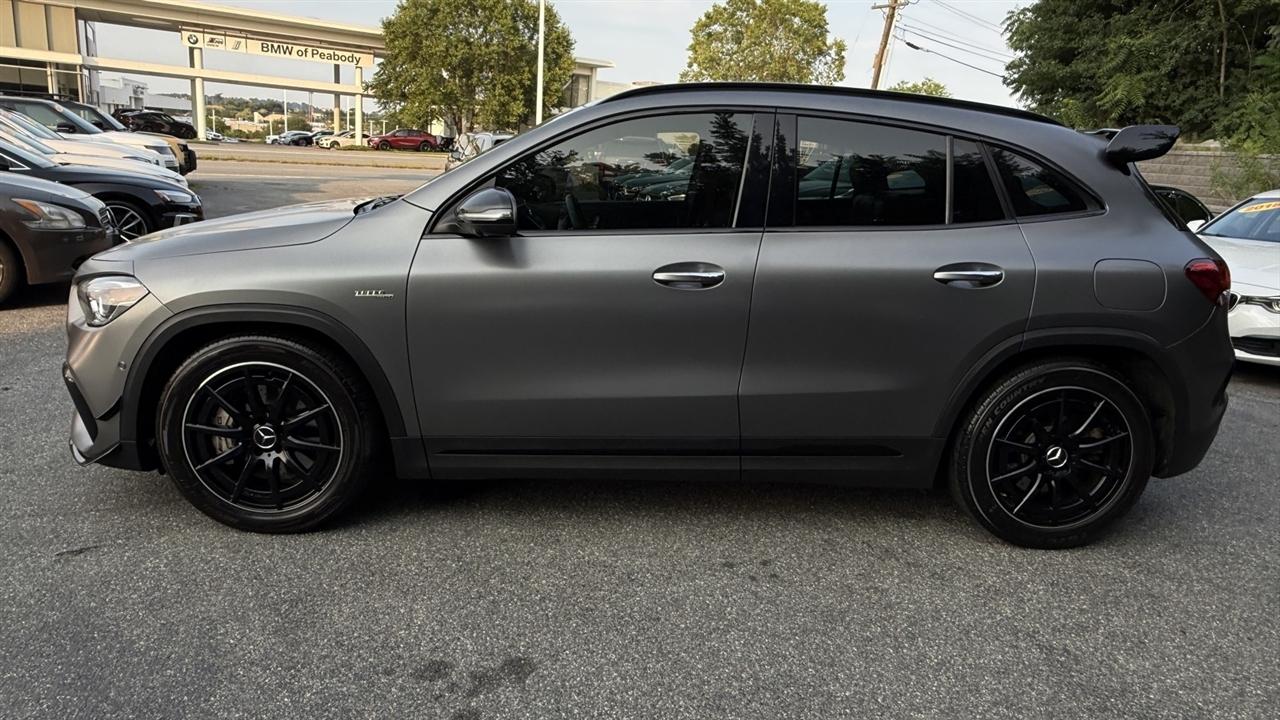 Mercedes-Benz GLA-Class photo 11