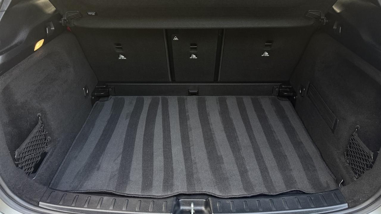 Mercedes-Benz GLA-Class photo 34