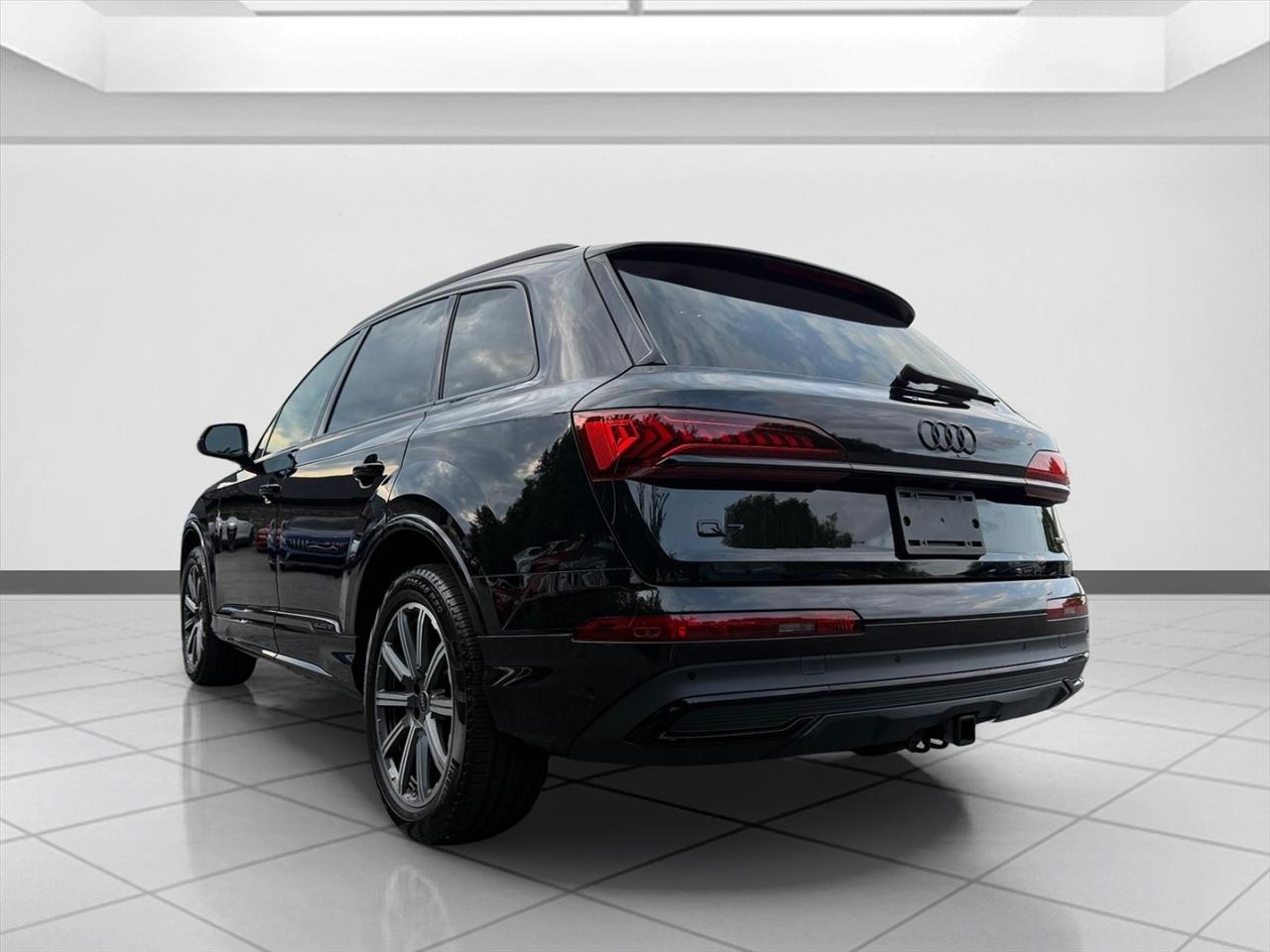 Audi Q7 photo 3