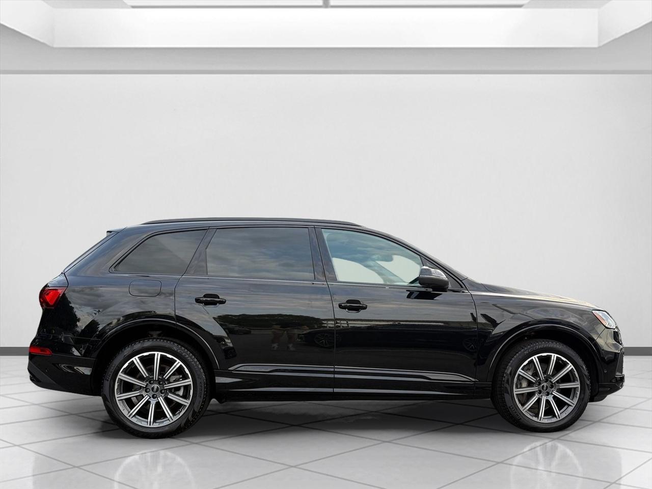 Audi Q7 photo 6