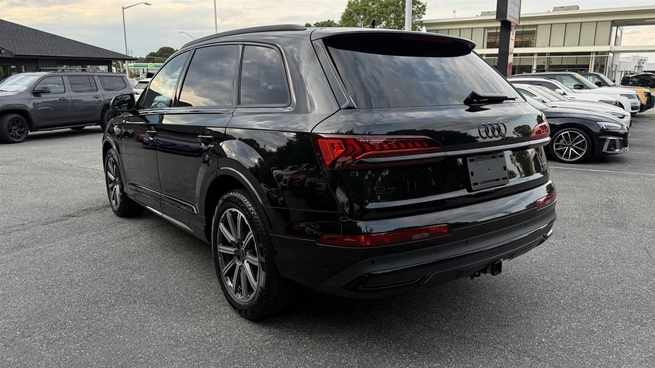 Audi Q7 photo 13