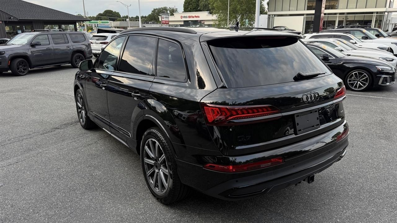 Audi Q7 photo 14