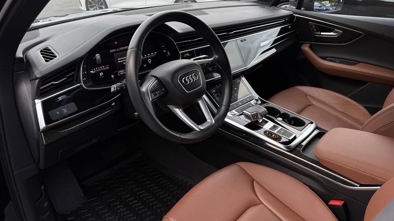 Audi Q7 photo 28
