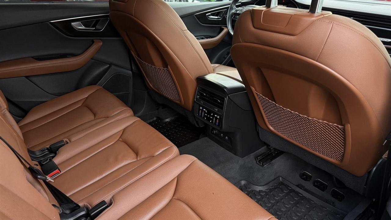 Audi Q7 photo 40