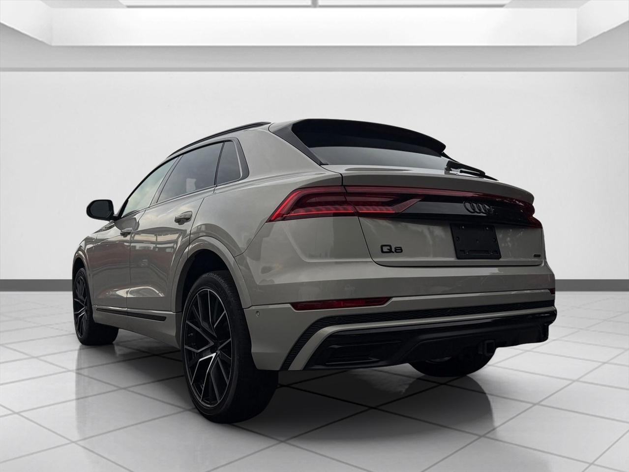 Audi Q8 photo 3