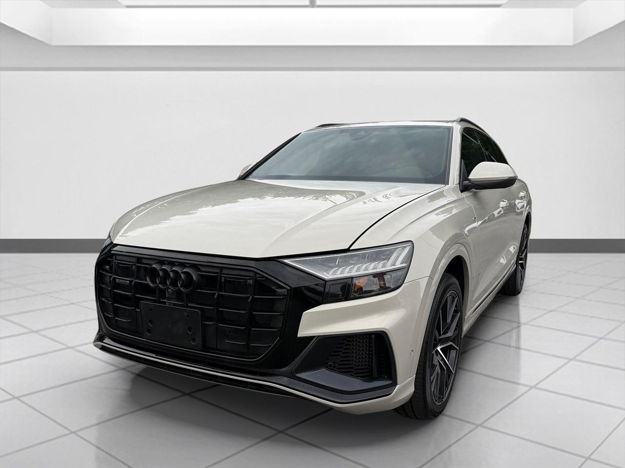 Audi Q8 photo 7
