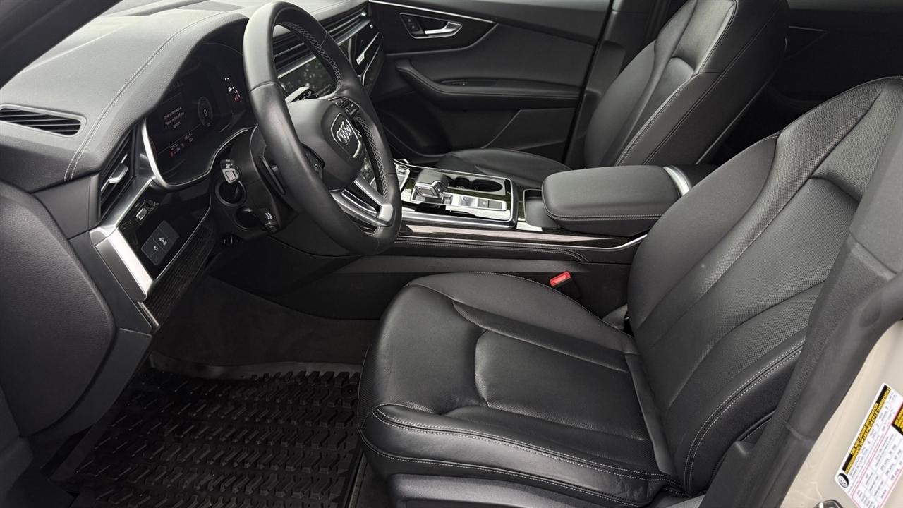 Audi Q8 photo 20