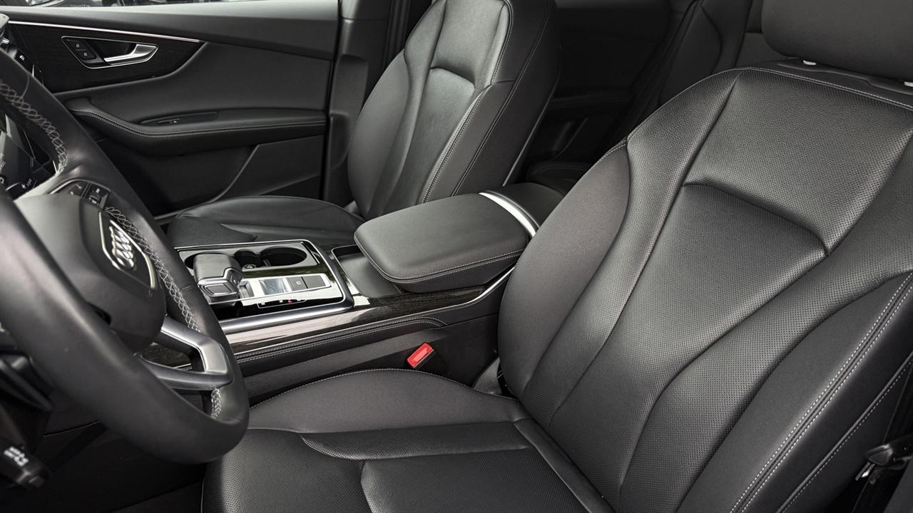 Audi Q8 photo 22