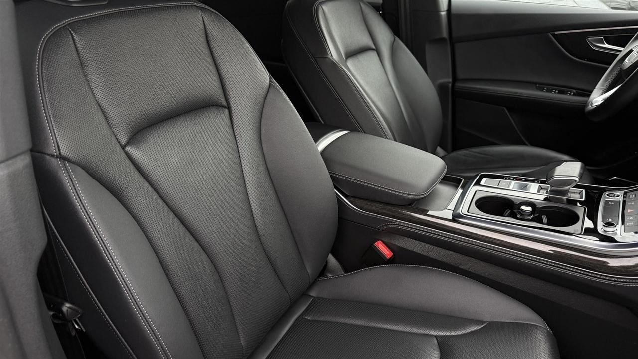 Audi Q8 photo 38