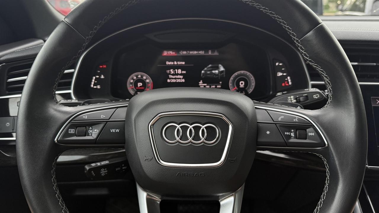 Audi Q8 photo 40