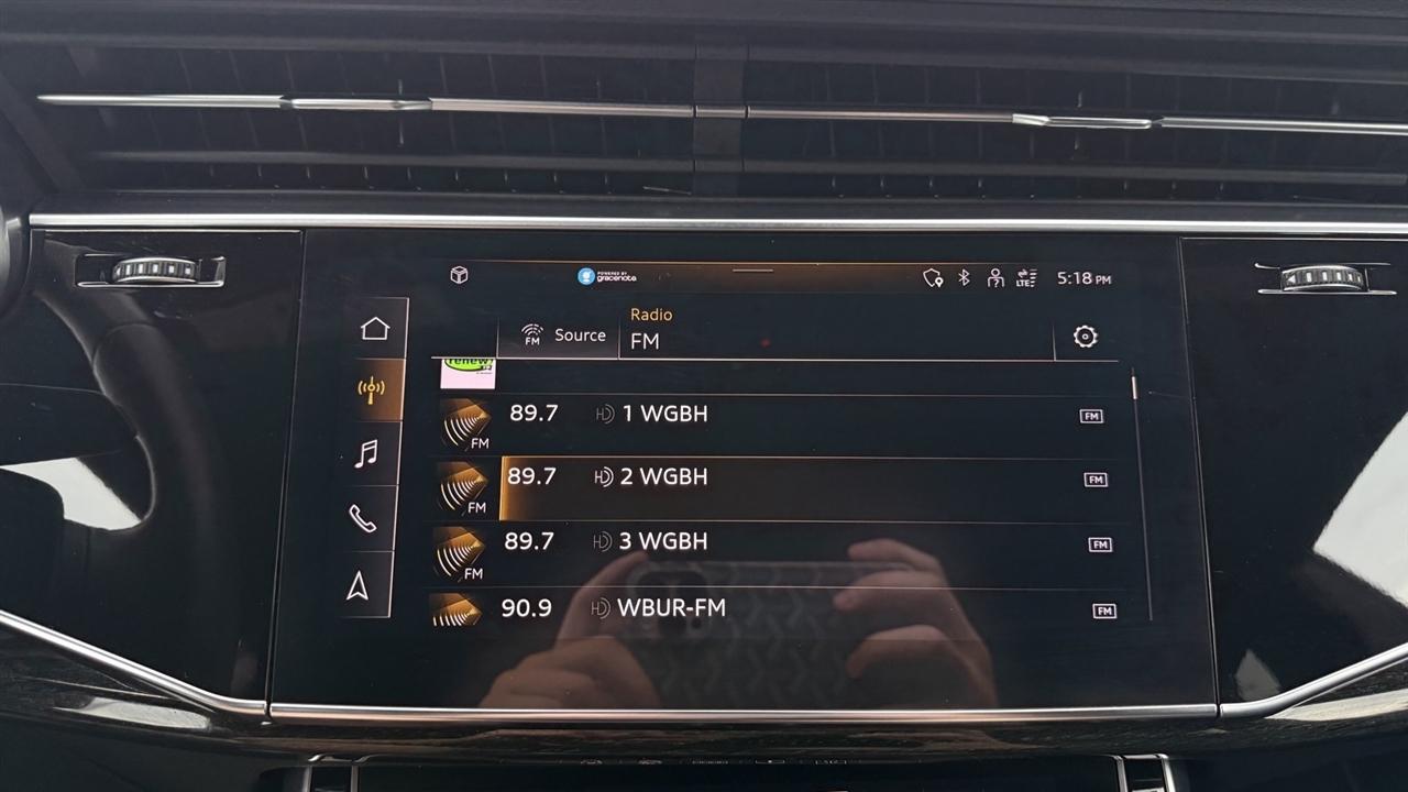 Audi Q8 photo 45