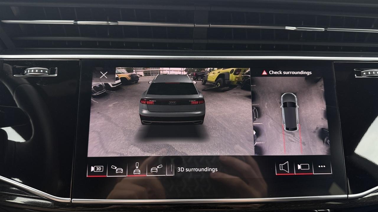 Audi Q8 photo 54