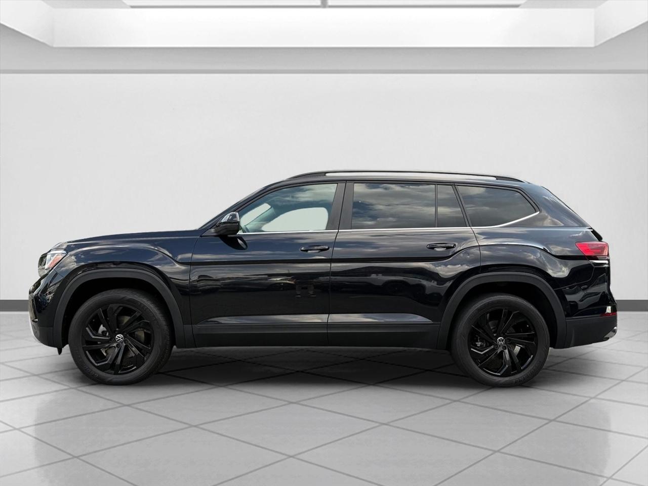 Volkswagen Atlas photo 2