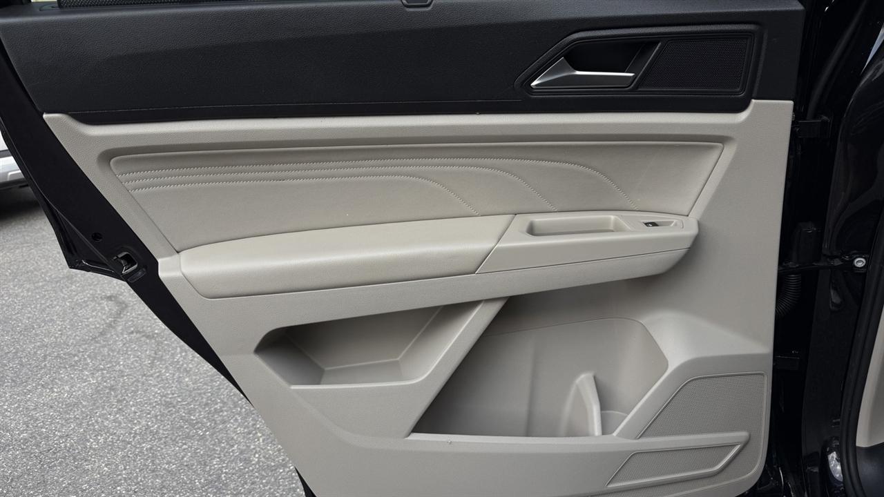 Volkswagen Atlas photo 29