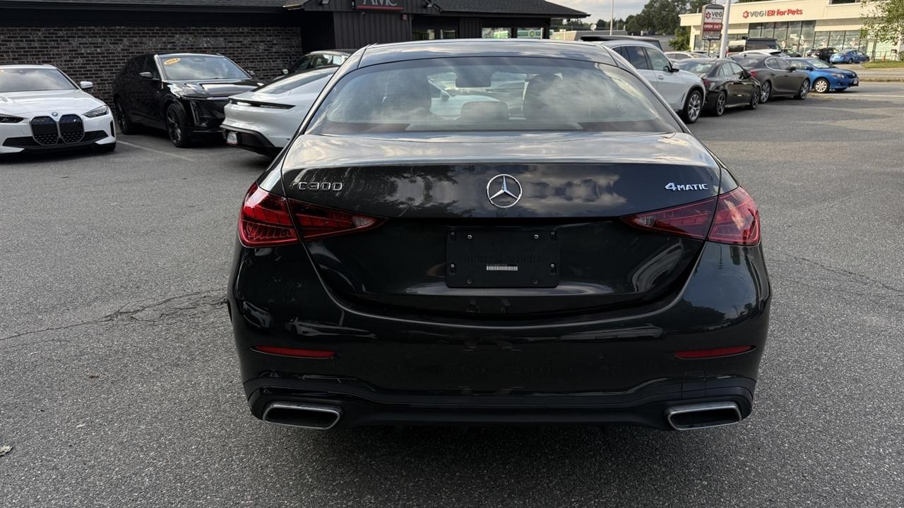 Mercedes-Benz C-Class photo 15