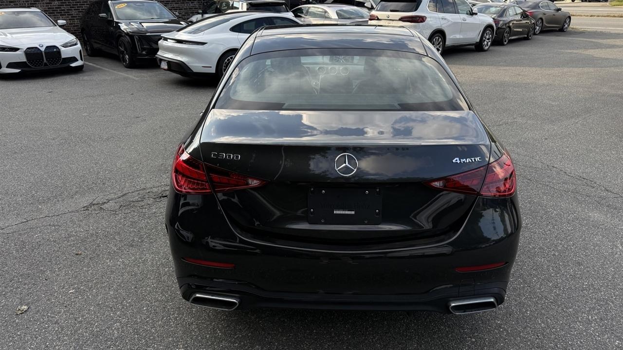 Mercedes-Benz C-Class photo 16