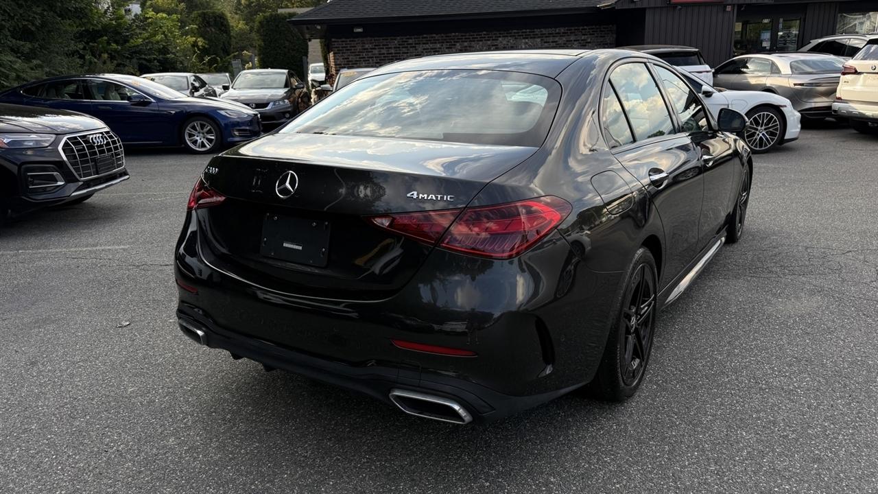 Mercedes-Benz C-Class photo 17