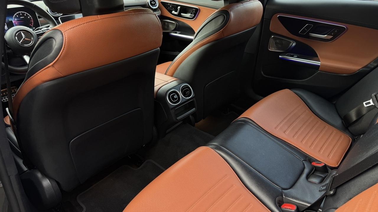 Mercedes-Benz C-Class photo 32