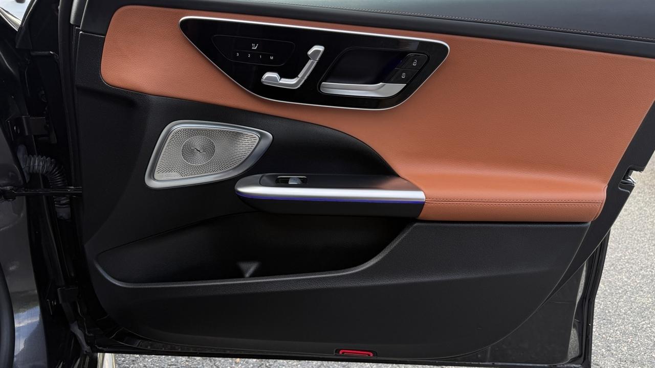 Mercedes-Benz C-Class photo 41